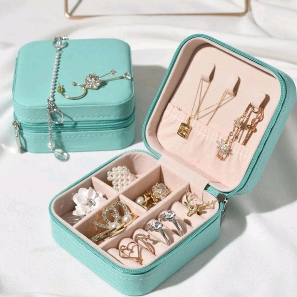 Portable Jewelry Box